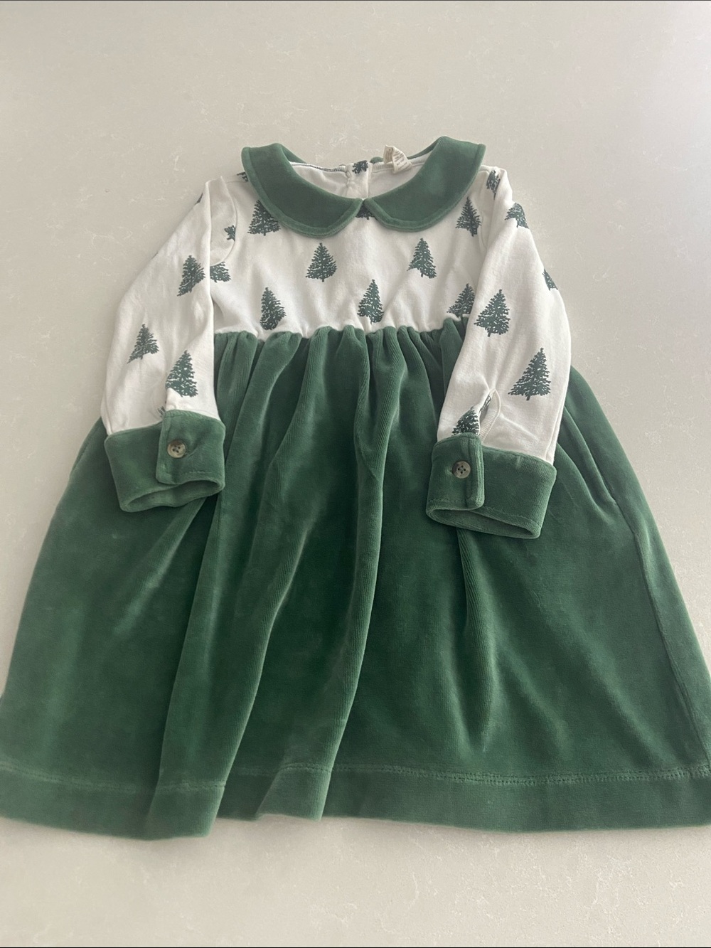 kate quinn Green and White Velvet Holiday Dress with Tree Print